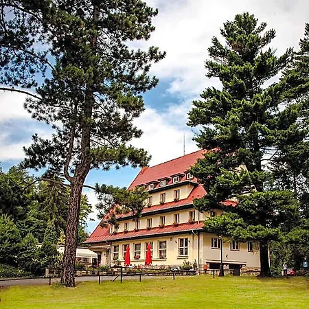 Parkhotel Skalní Město 3*